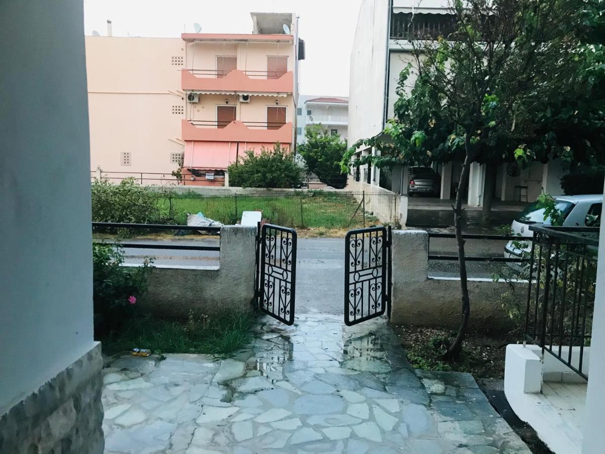 Akrata V Apartment Ngoại thất bức ảnh