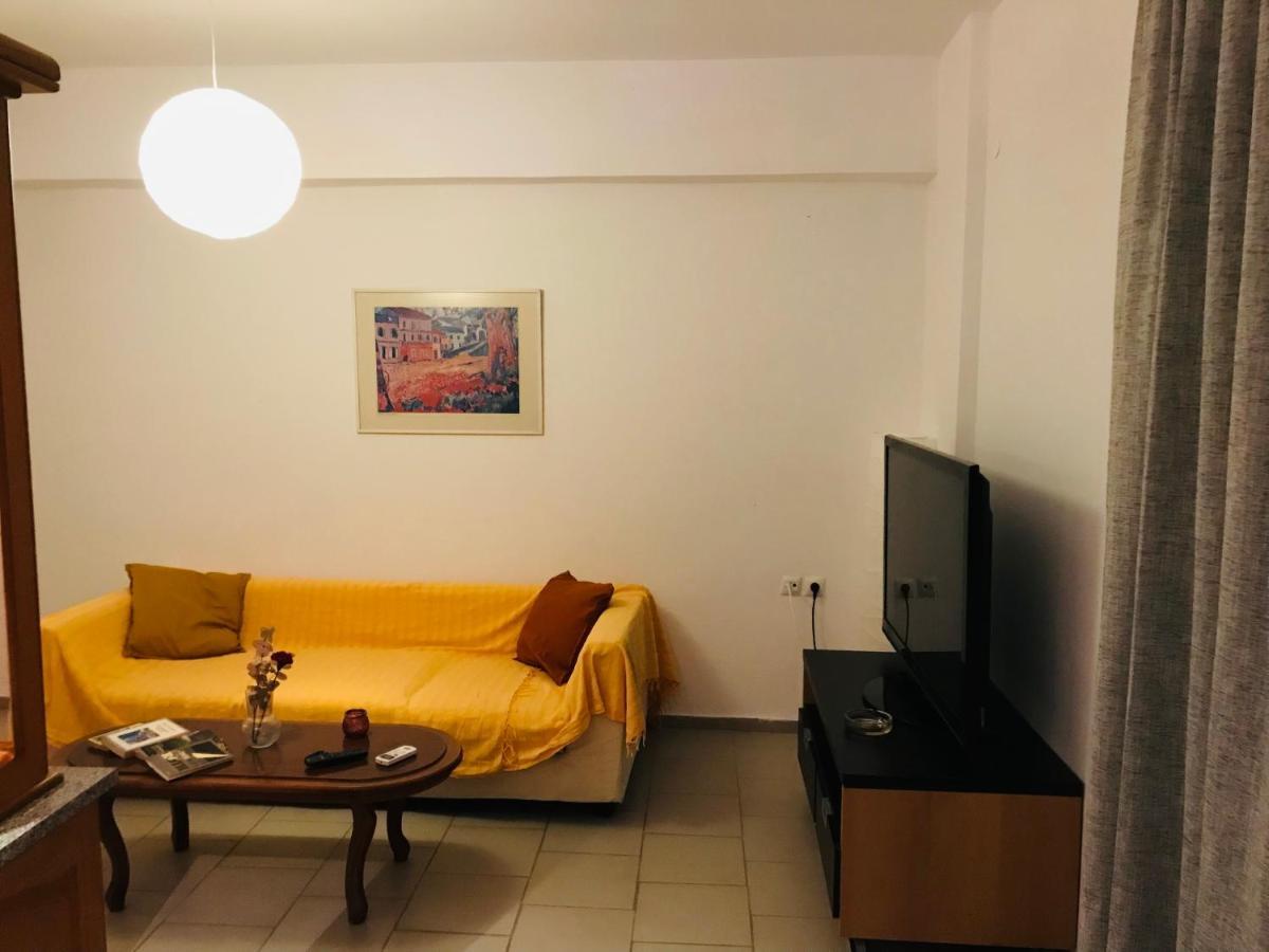 Akrata V Apartment Ngoại thất bức ảnh