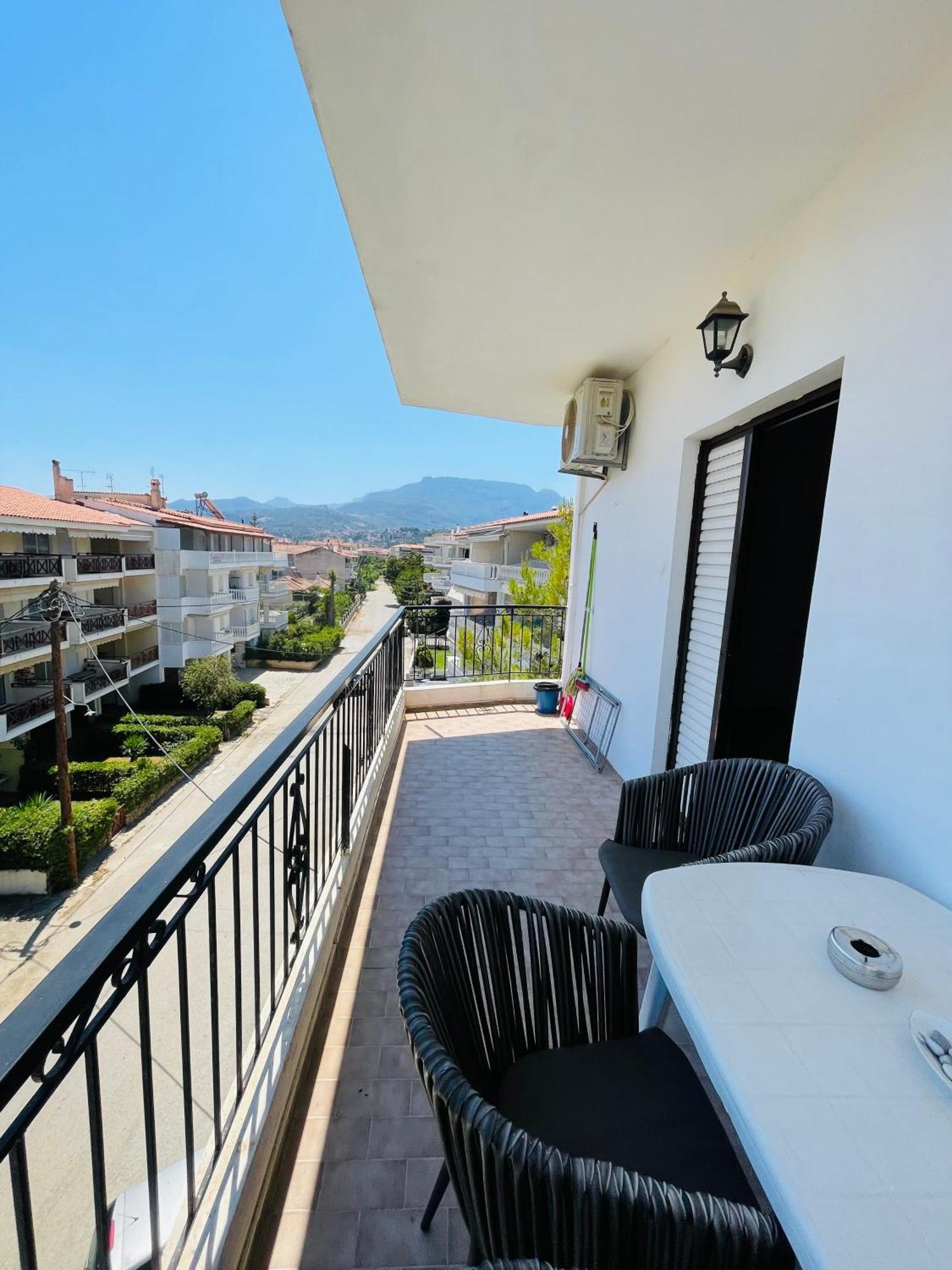 Akrata V Apartment Ngoại thất bức ảnh