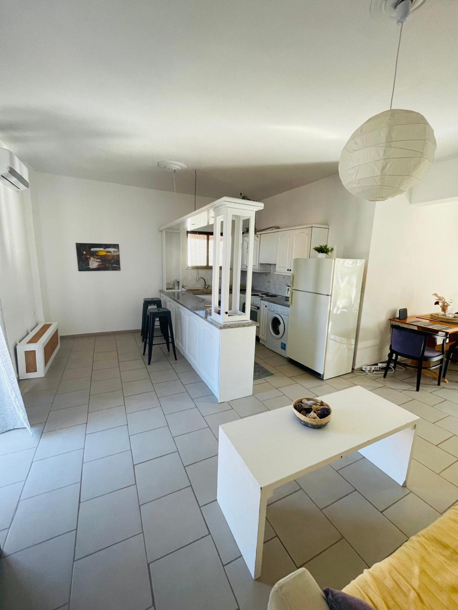 Akrata V Apartment Ngoại thất bức ảnh